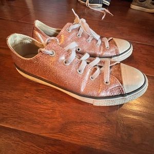 Girls pink glitter converse